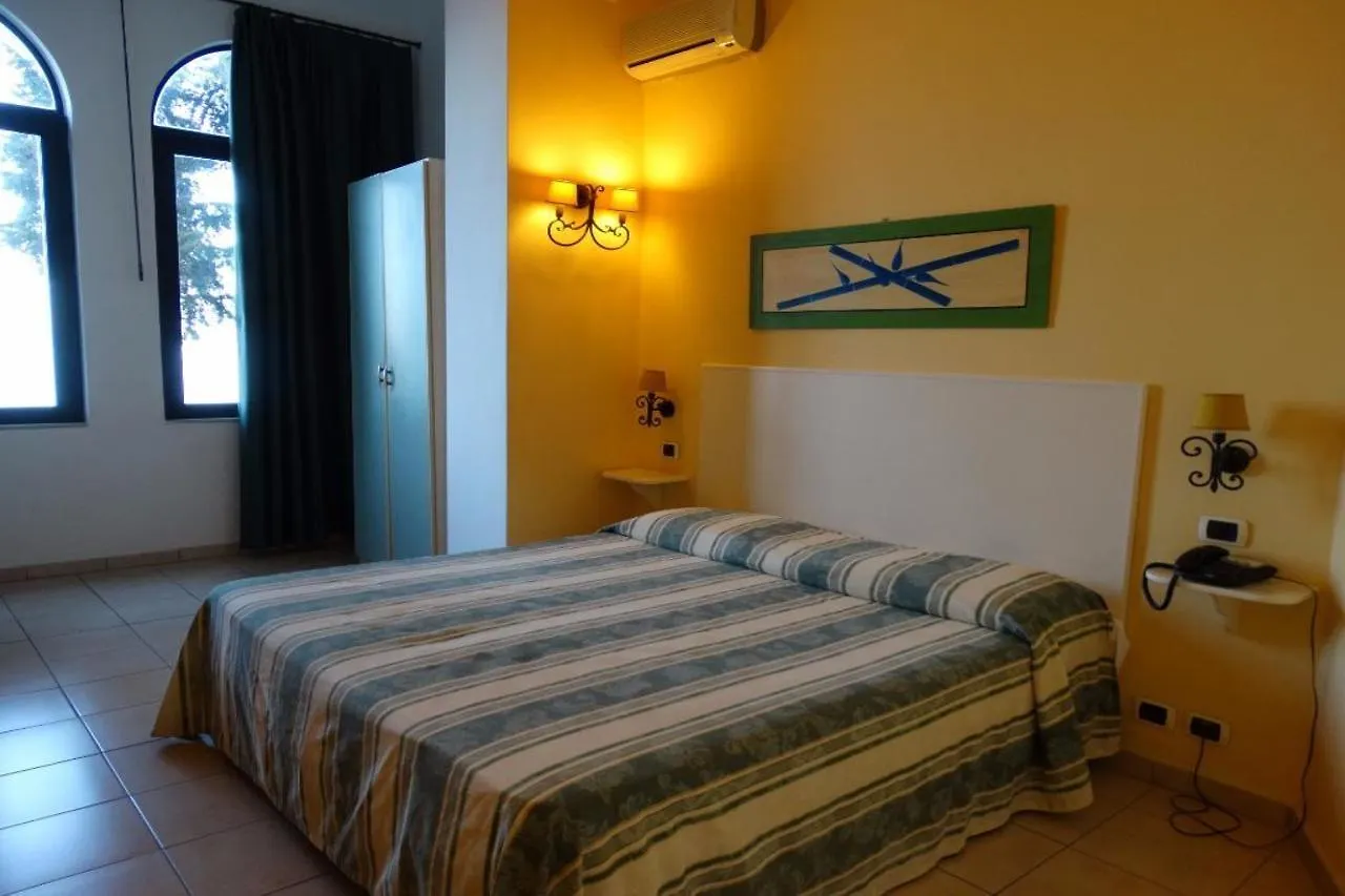 Jonic Hotel Mazzaro Taormina 3*,